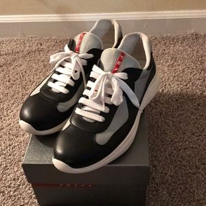 Size 8.5 MENS Prada shoes. 9/10 condition.